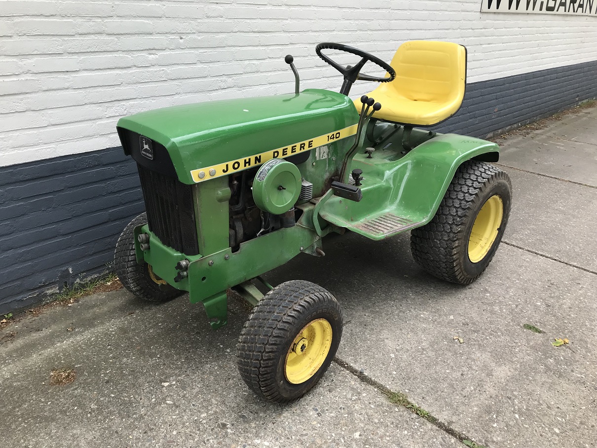 John Deere 140 tuin tractor Riverside Vintage